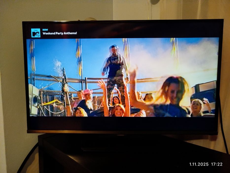 TV LED Samsung UE32H5000AW 32"