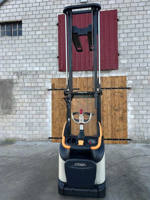 Wózek widłowy elektryczny