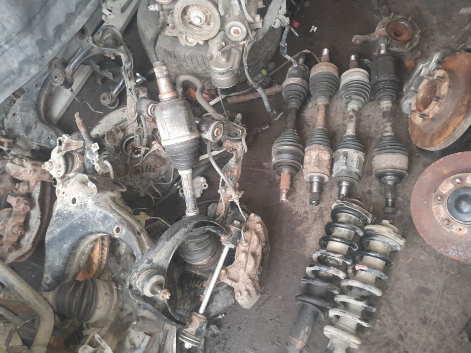 Toyota prado 120.150 ричаг кулак цапфа