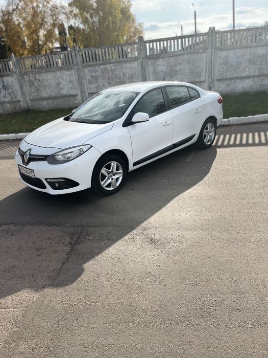 Продаю рено флюенс