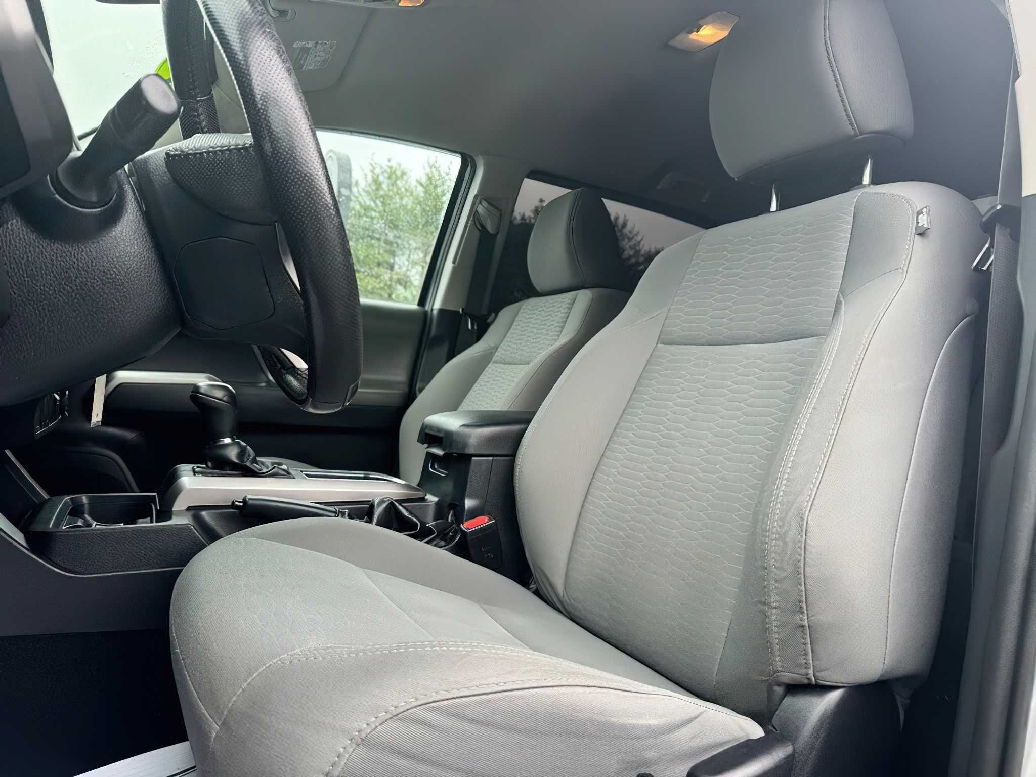 2019 Toyota Tacoma SR5 V6 Double Cab LB 4WD