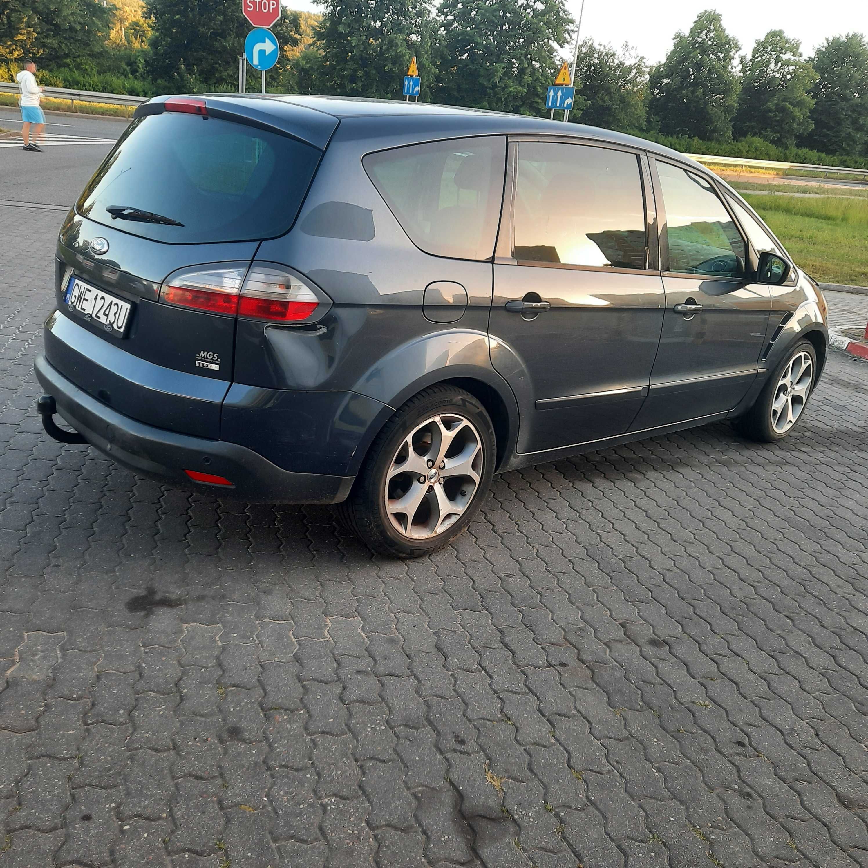 Ford S-Max  7-osobowy