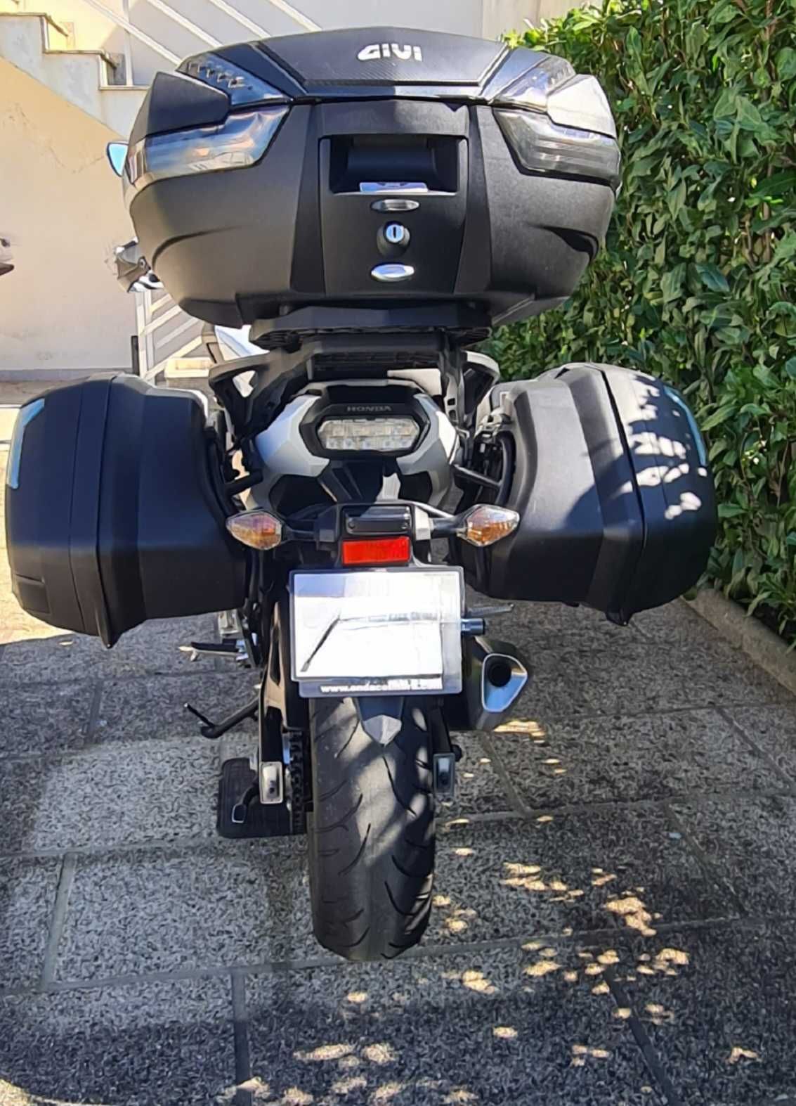 Honda NC 750x 2019 - Muitos Extras.