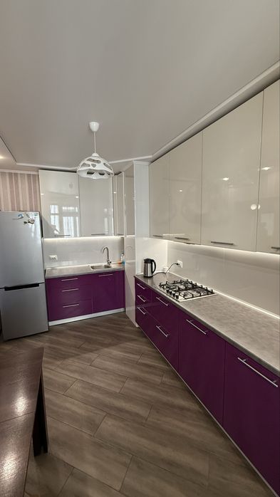 Продаж 2к. Лисеницька 105000