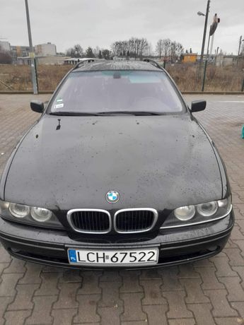 Samochód BMW seria 5
