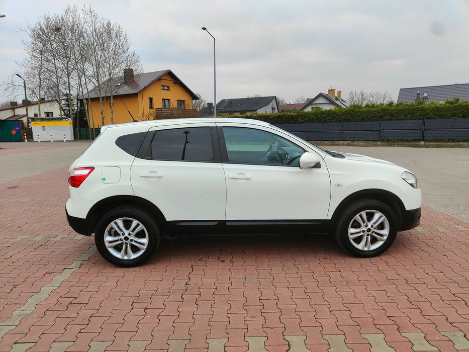Qashqai 1.6 Benz Automat Krajowy 120 tyś przeb super stan polecam