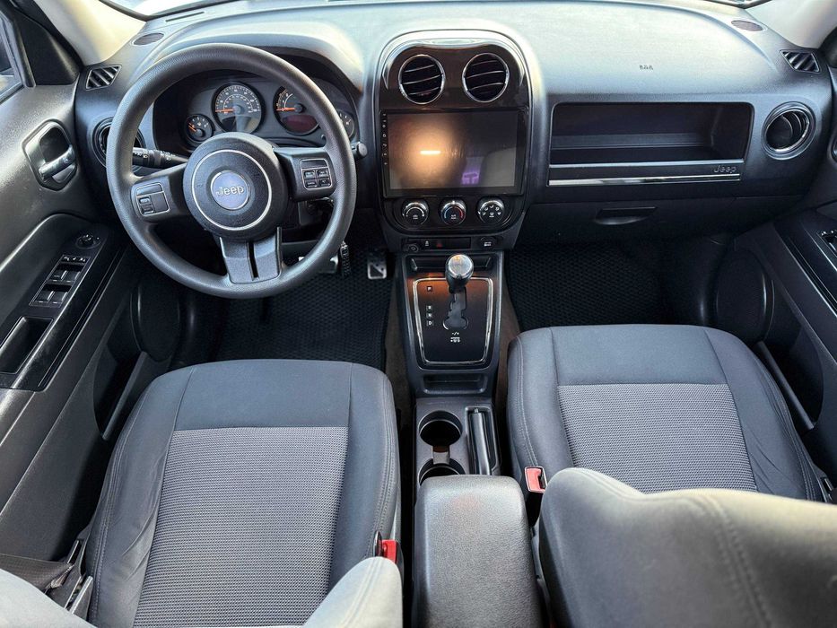 Jeep Patriot Sport 2014, 2.4 газ/бензин, автомат, пробег 137 тыс.км.