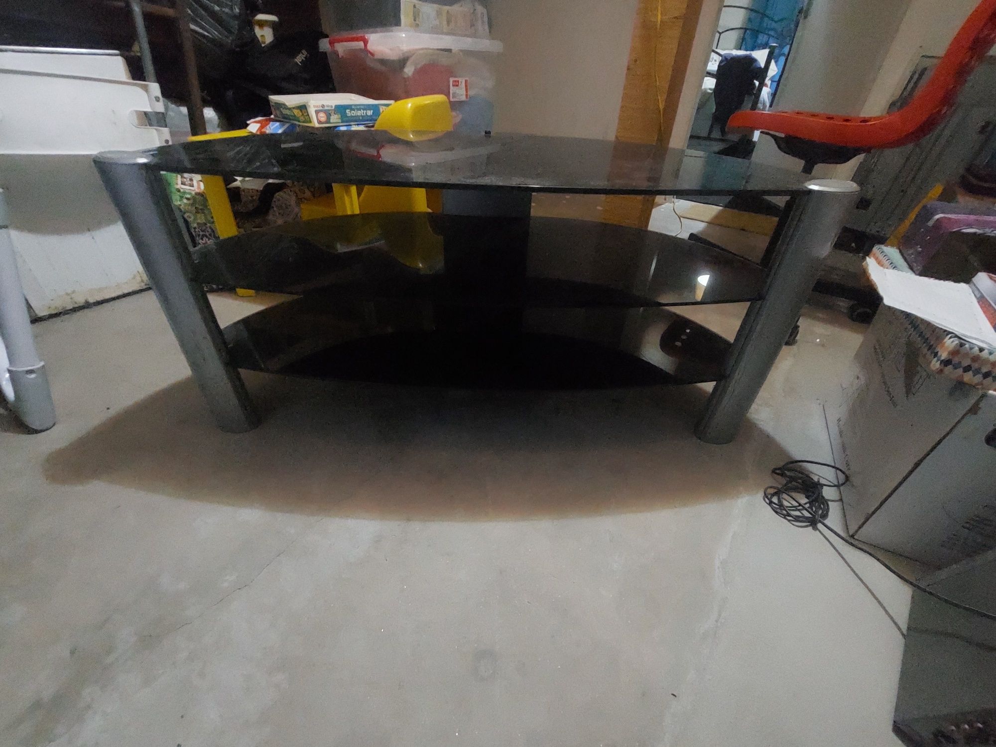 Mesa em vidro para TV