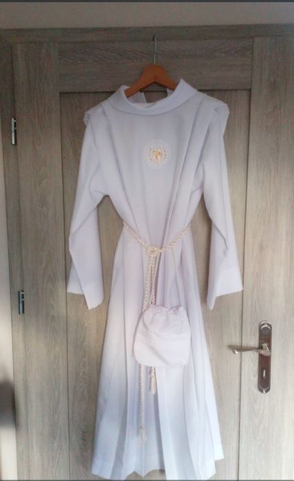 Sprzedam albę komunijną