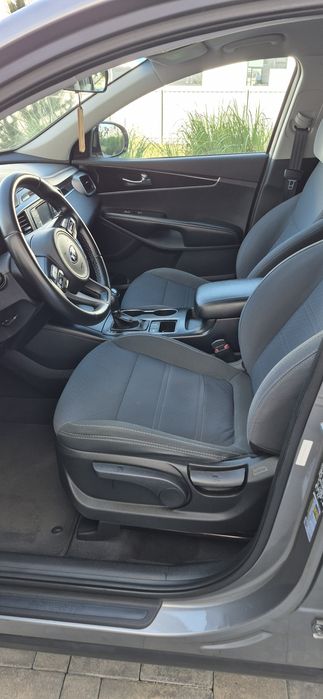 Продам Kia Sorento