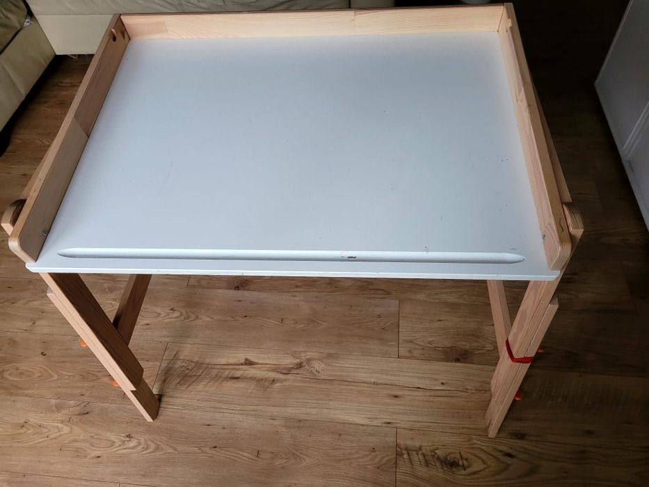IKEA FLISAT Biurko dla dziecka, regulowane