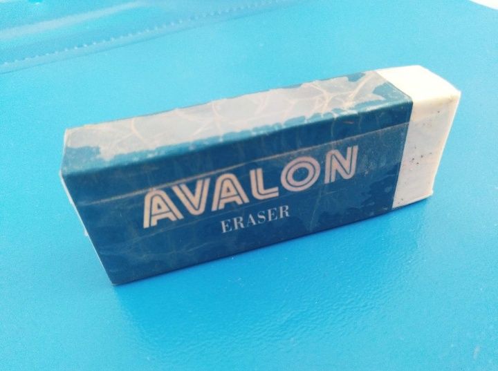 Мягкий универсальный пластиковый ластик Avalon
