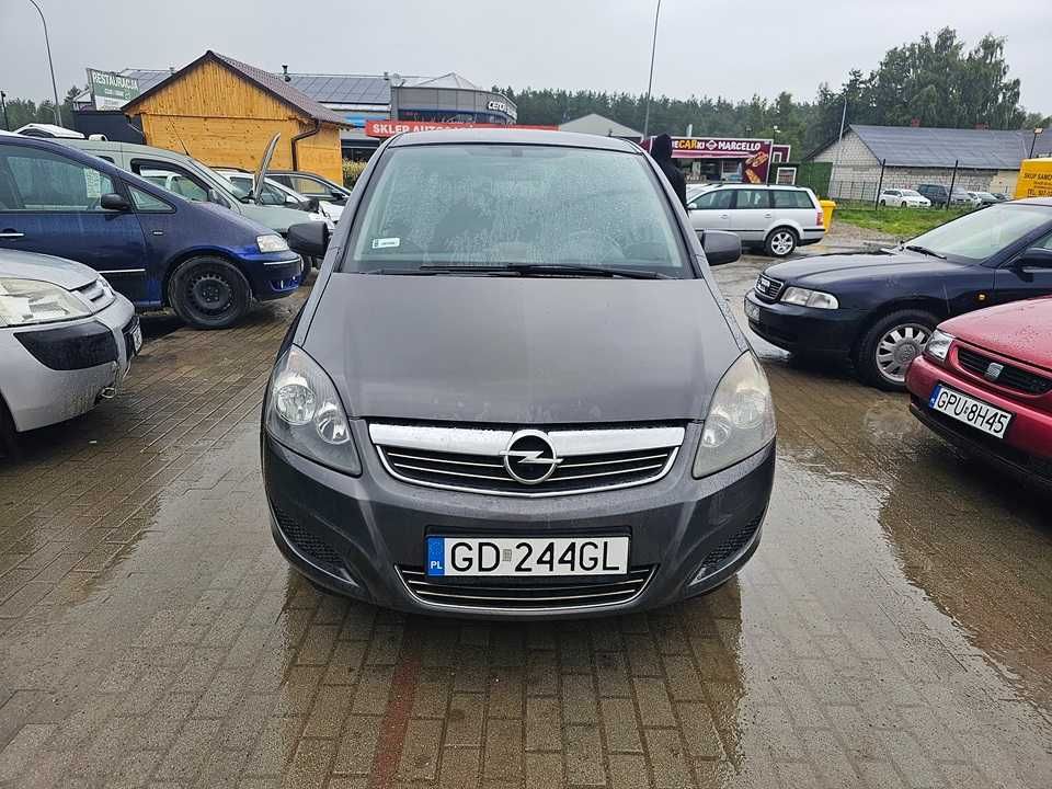 Opel Zafira 7 OSOBOWY/2010R/1.7 diesel