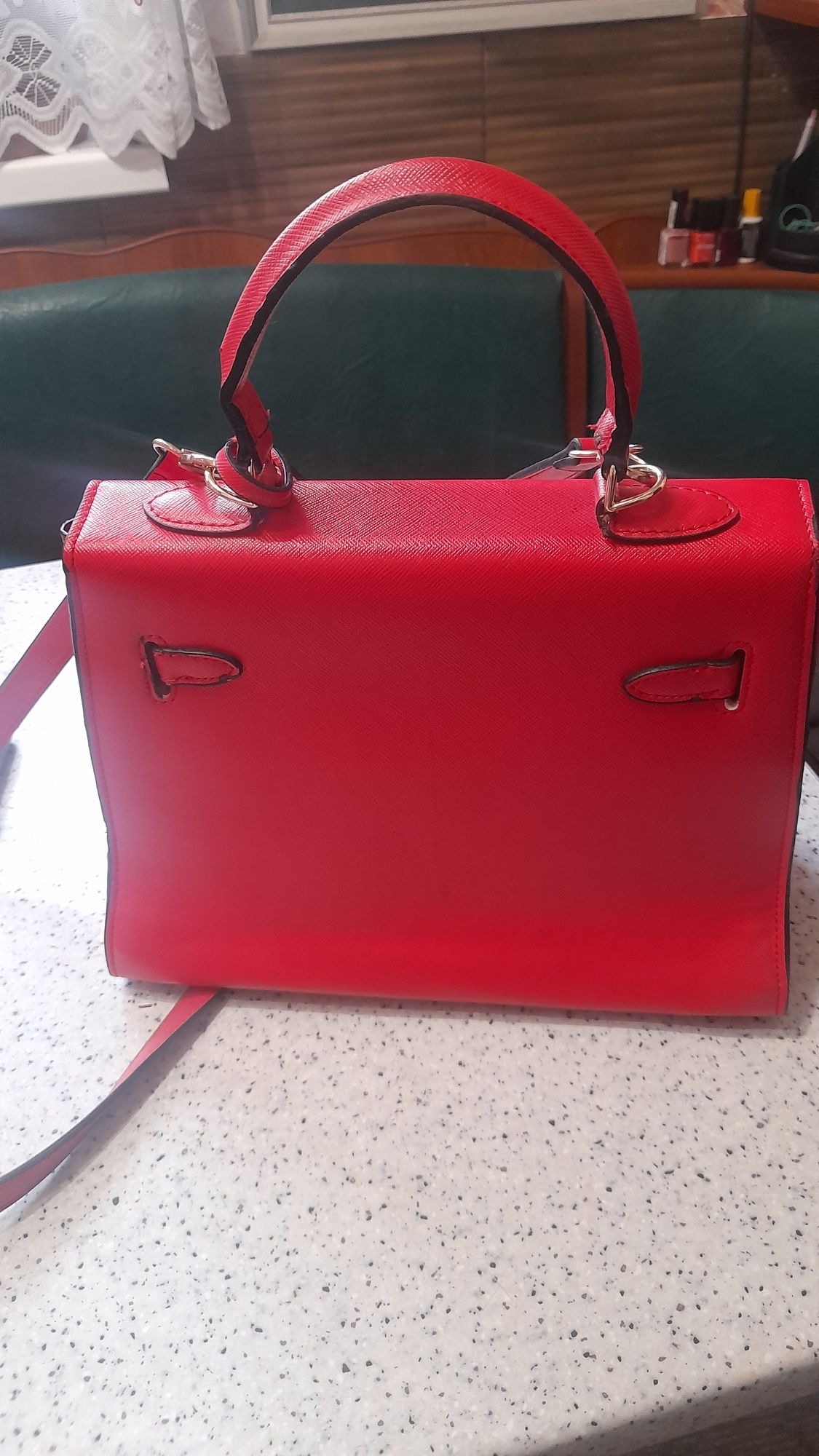 Красная сумочка Hermes Keili