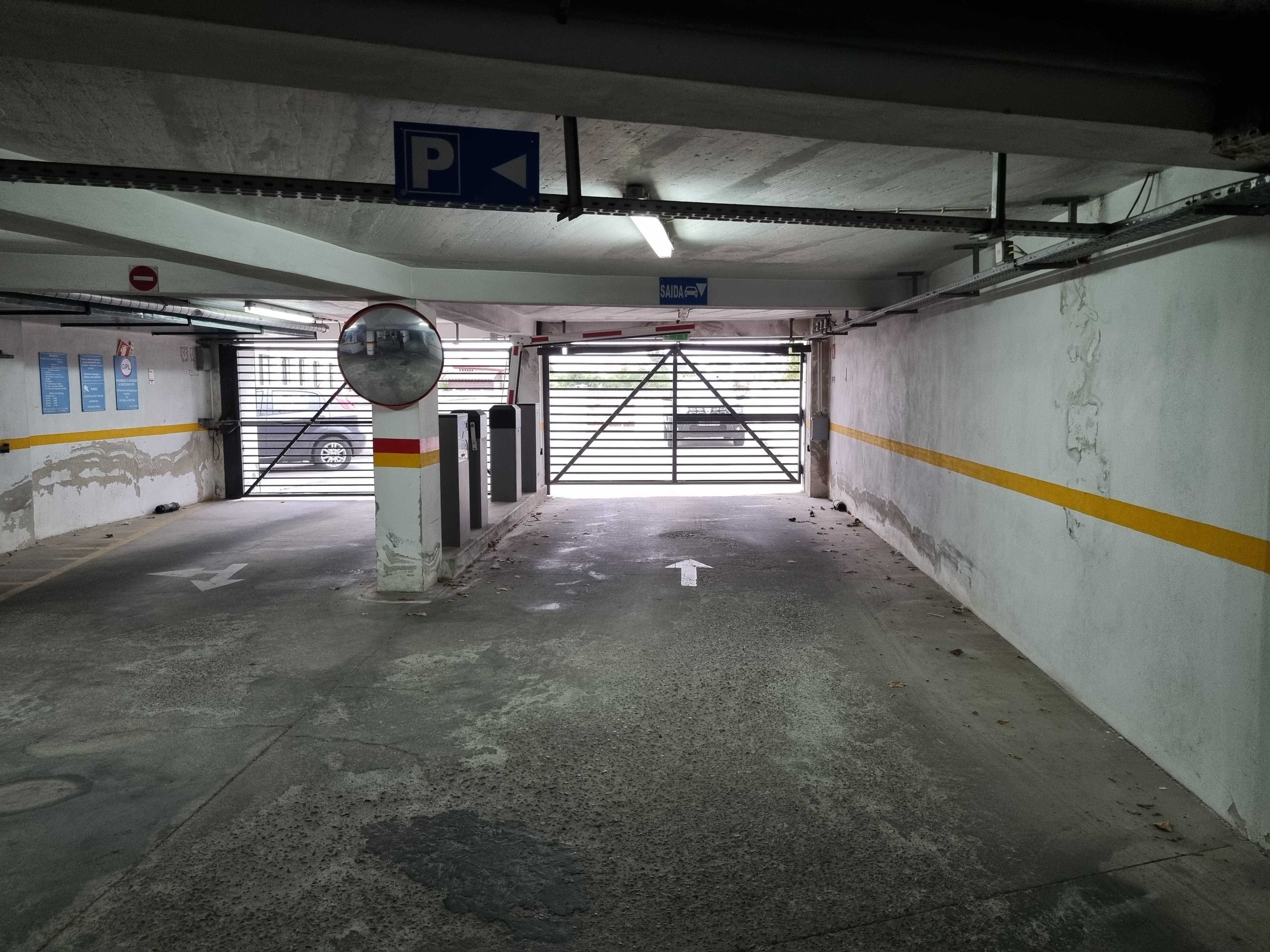 Lugares de Parqueamento no centro histórico de Évora