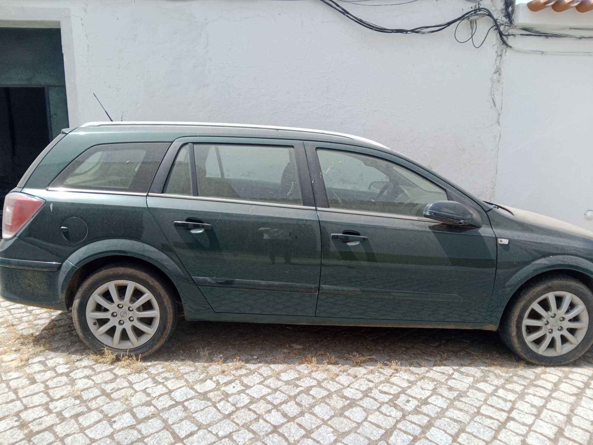 Vendo Opel Astra 1.7 CDTI com avaria( já com mais fotos)