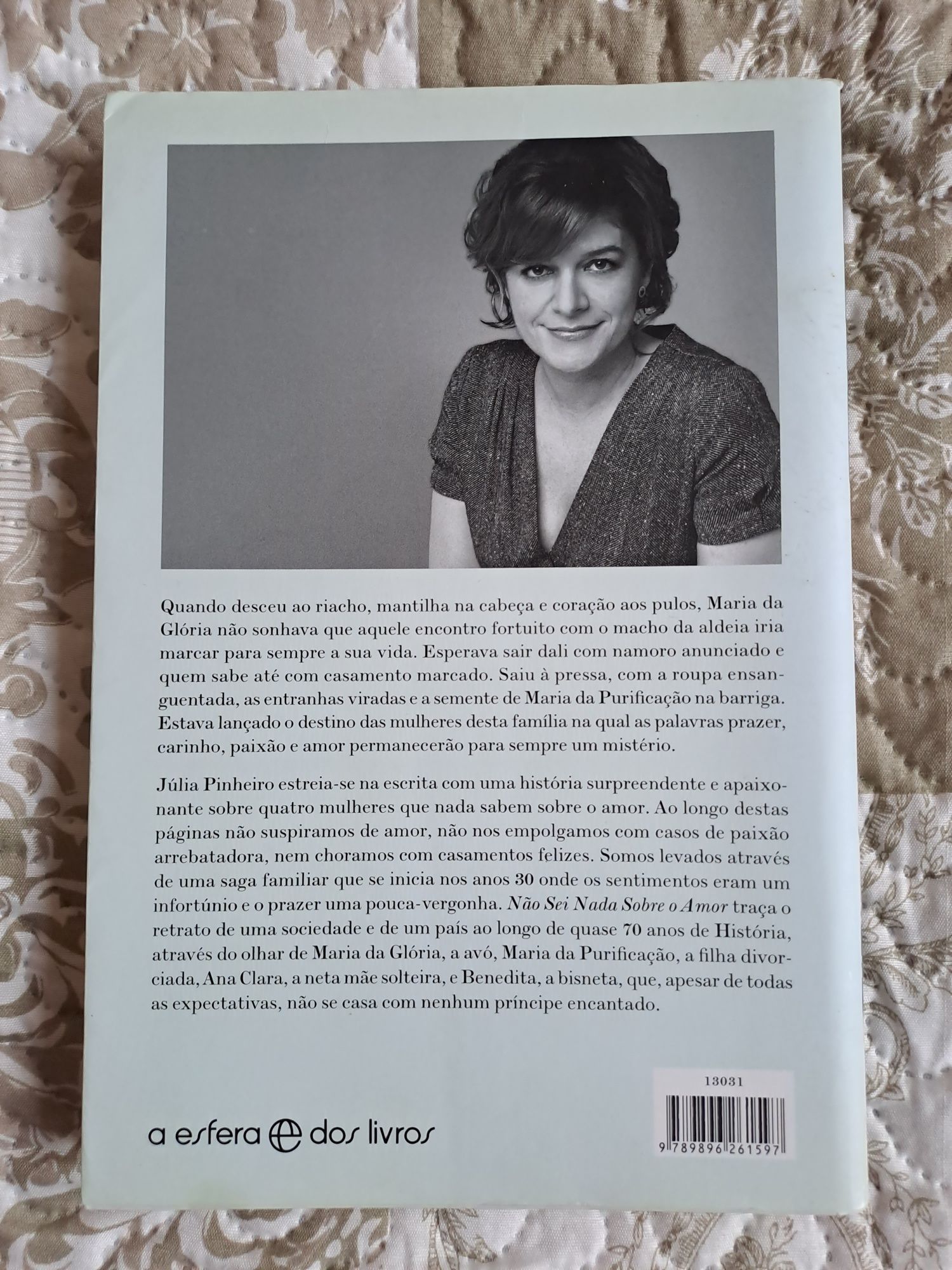Livro "Não sei nada sobre o Amor" de Julia Pinheiro