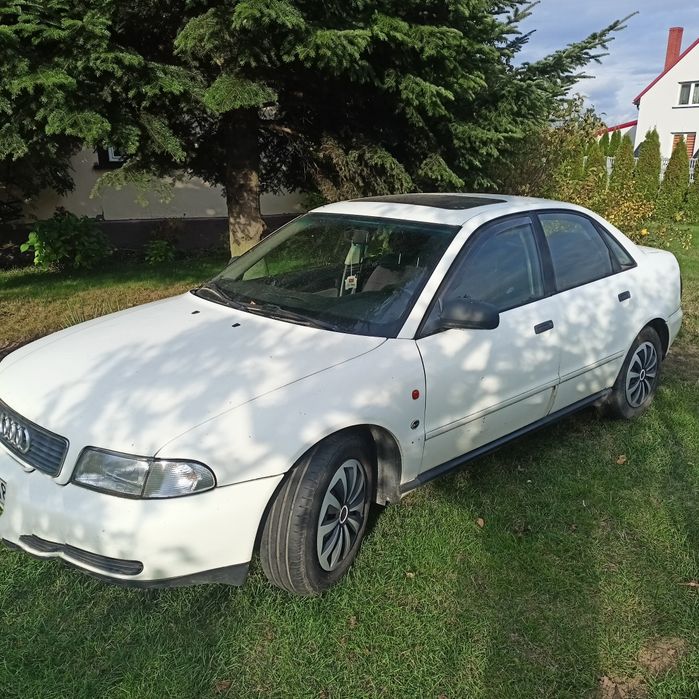 AUDI A4 1.9 TDI 110 KM
