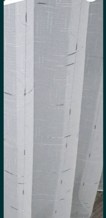 Відріз якісної, гарної, напівпрозорої тканини