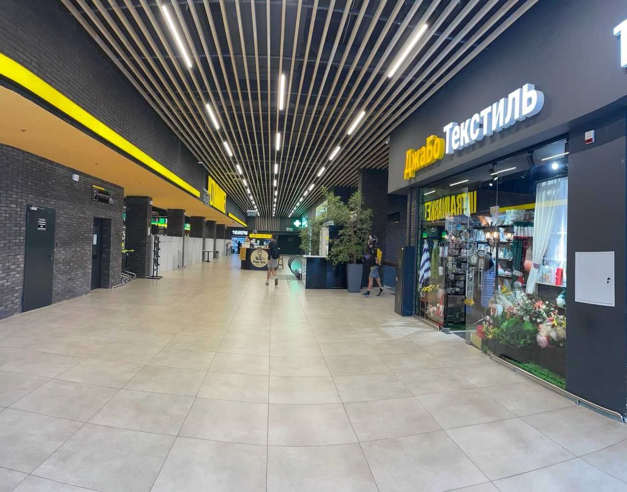 Оренда торгове приміщення 60м2 в БЦ ГЛИБОЧИЦЬКИЙ