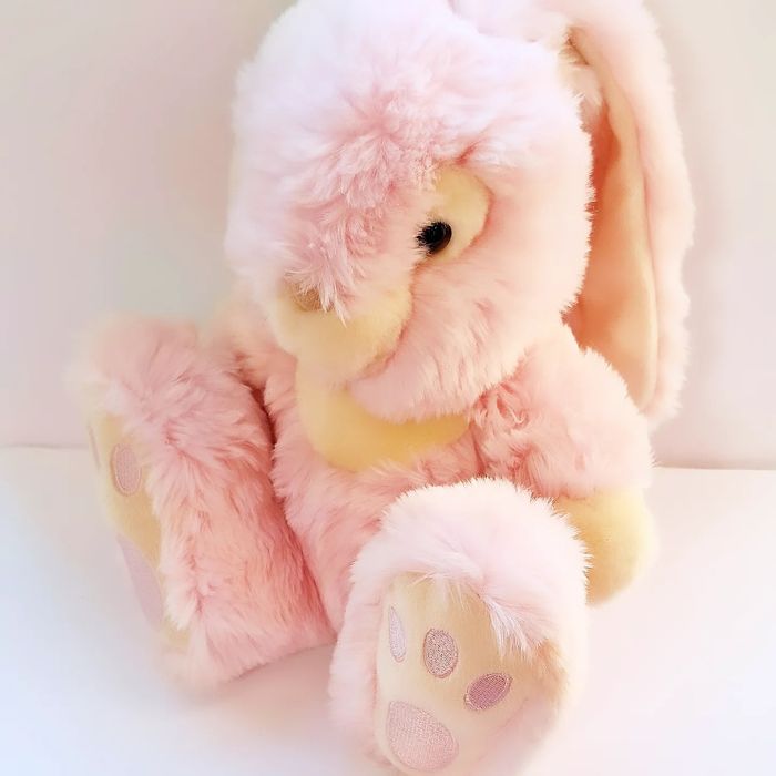 Рожевий м'який кролик,зайченя Keel Toys.