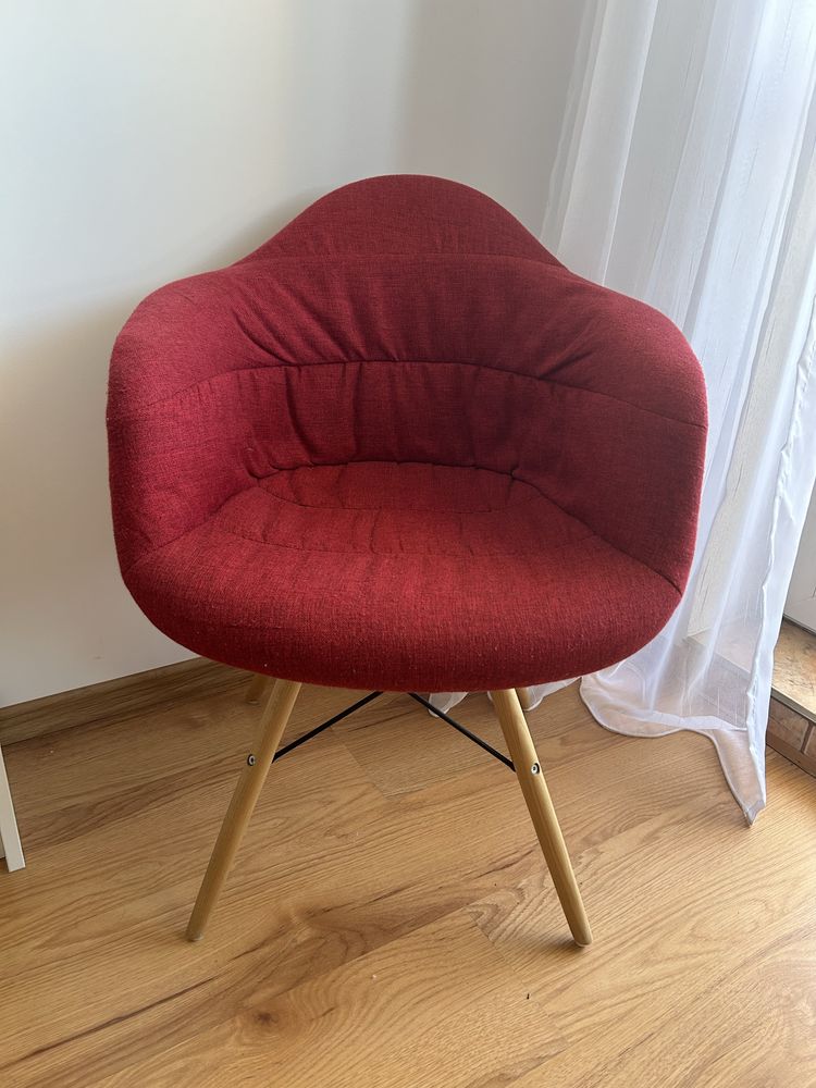 Krzesło/ Fotel kolor czerwony