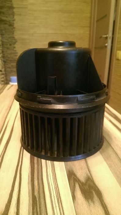 Продам вентилятор печки/кондиционера Ford Focus 2