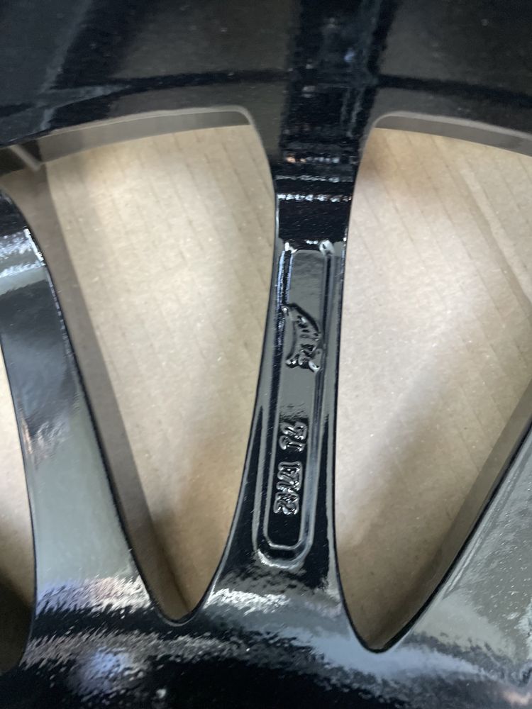Диски R17 5/114.3 AEZ Original