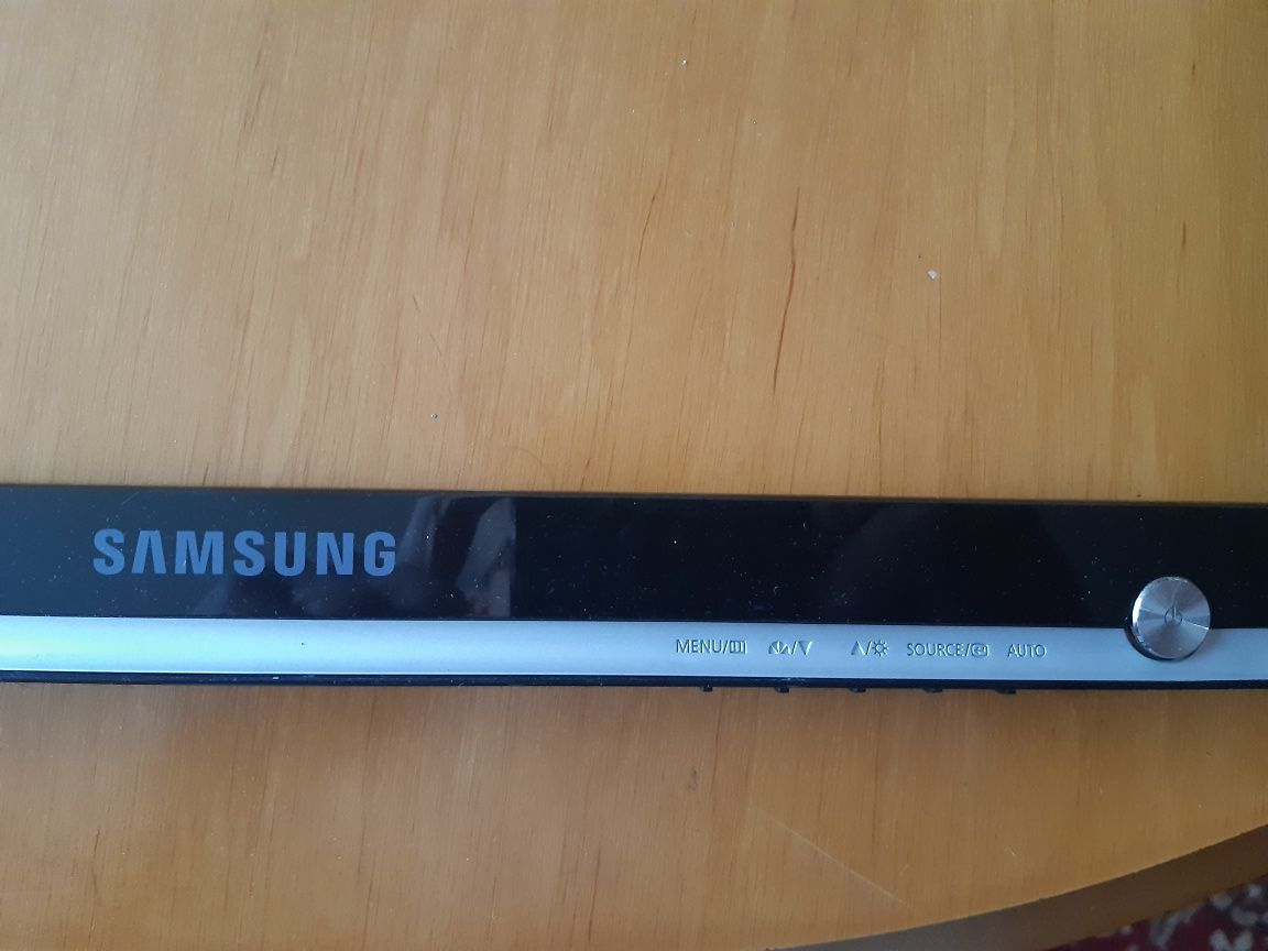 Ramka monitora Samsung 931c