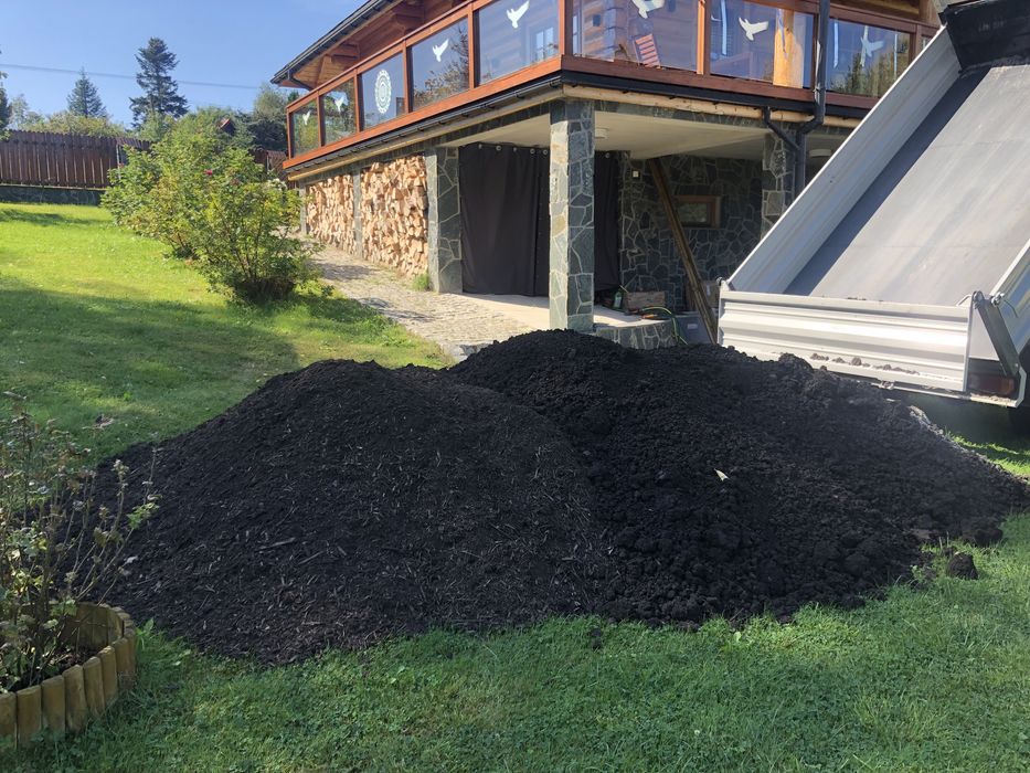 Ziemia ogrodowa, przesiewowa, czarnoziem, humus, kompost, warzywa