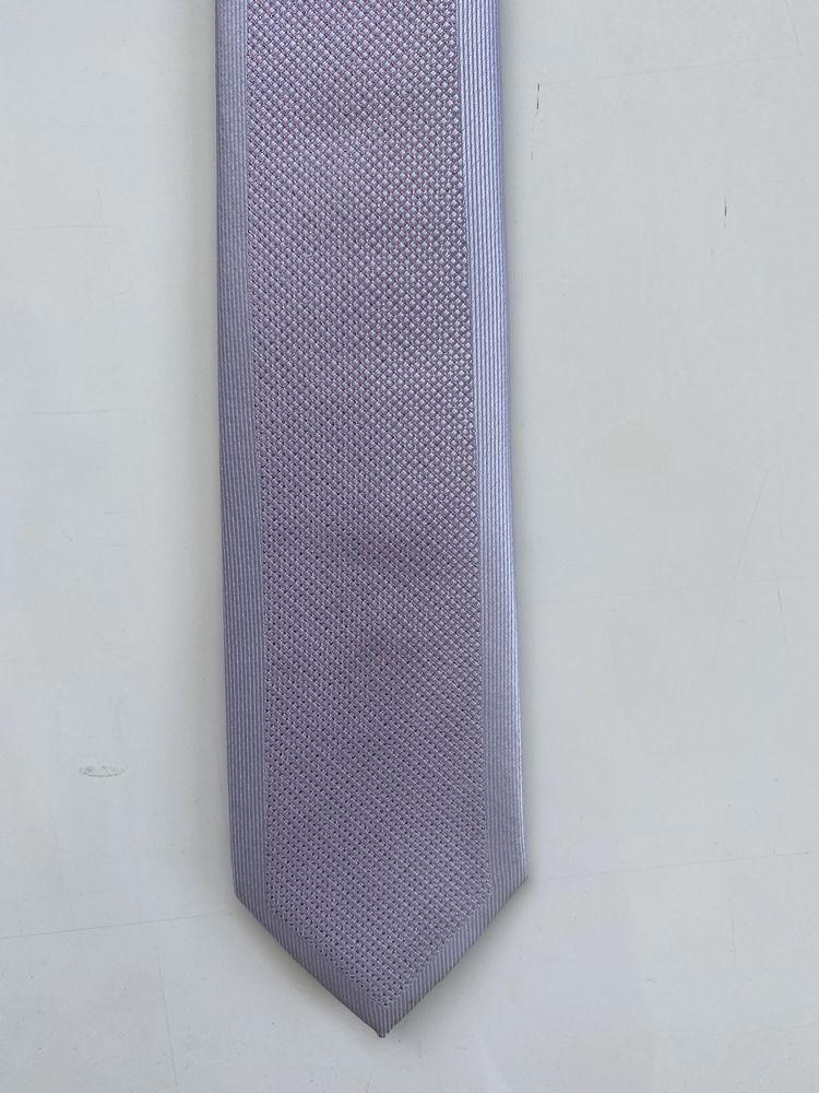Krawat męski nowy 7 cm szerokość kolor jasny fiolet nie używany
