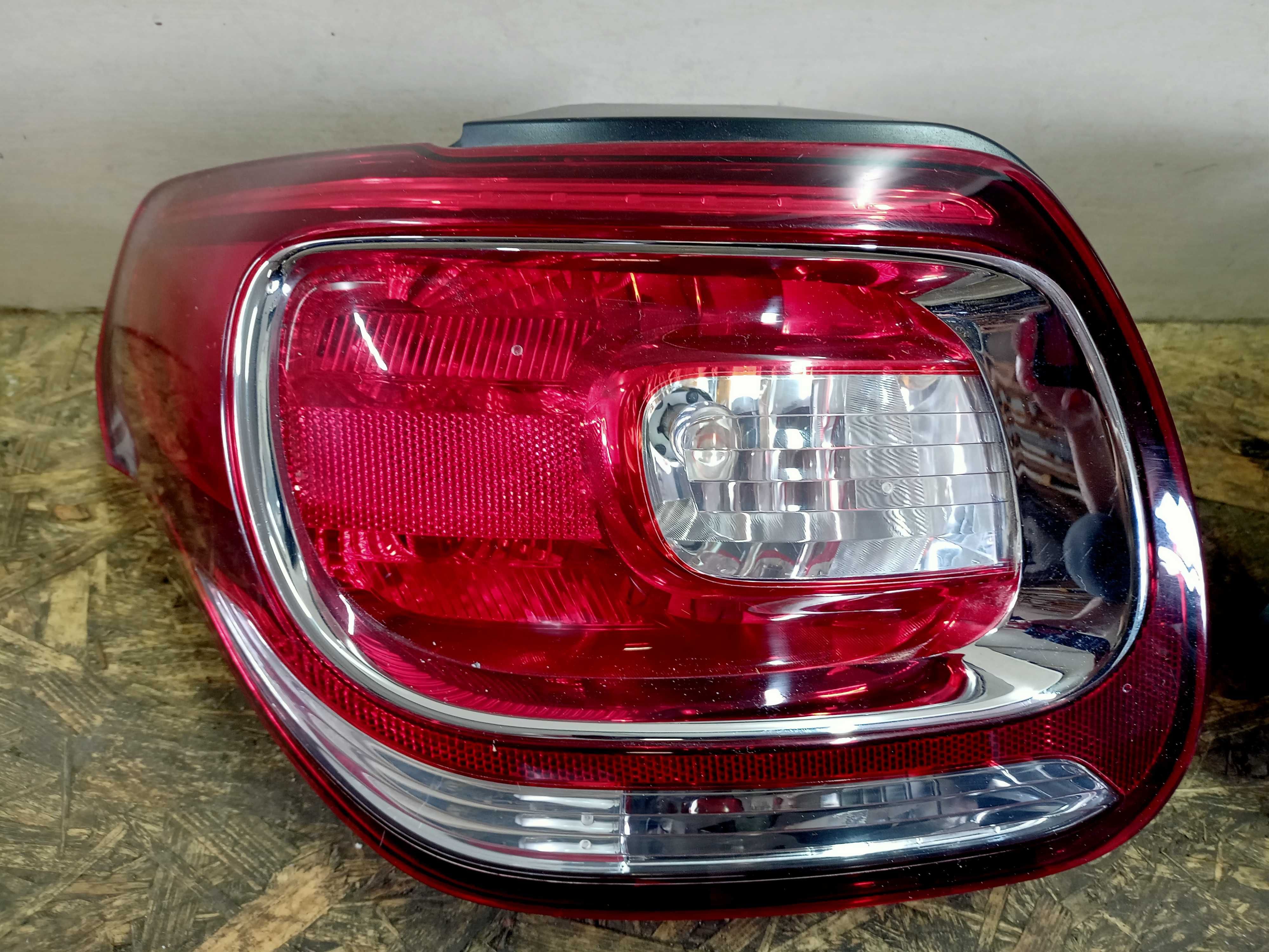 Citroen DS3 lampa tył tylna prawa lewa oryginał komplet demontaż