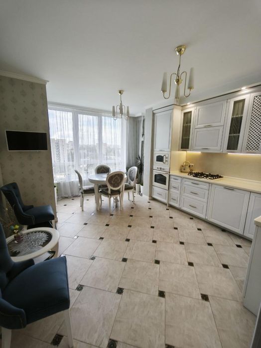 Продаж 2х кімнатної квартири ЖК Континент