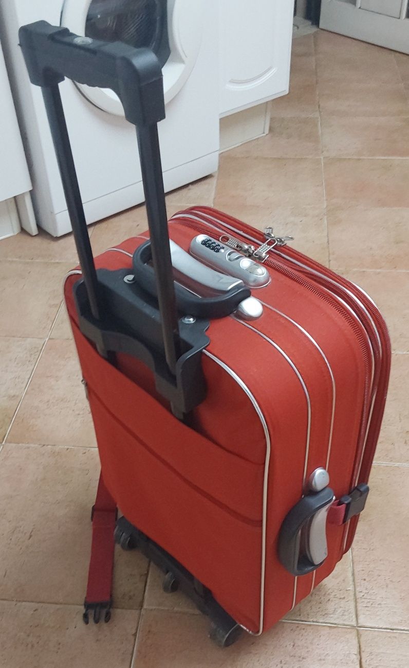 MALA DE VIAGEM DE CABINE COM CADEADO CÓDIGO.Arrumação,Casa,Quarto,Sala