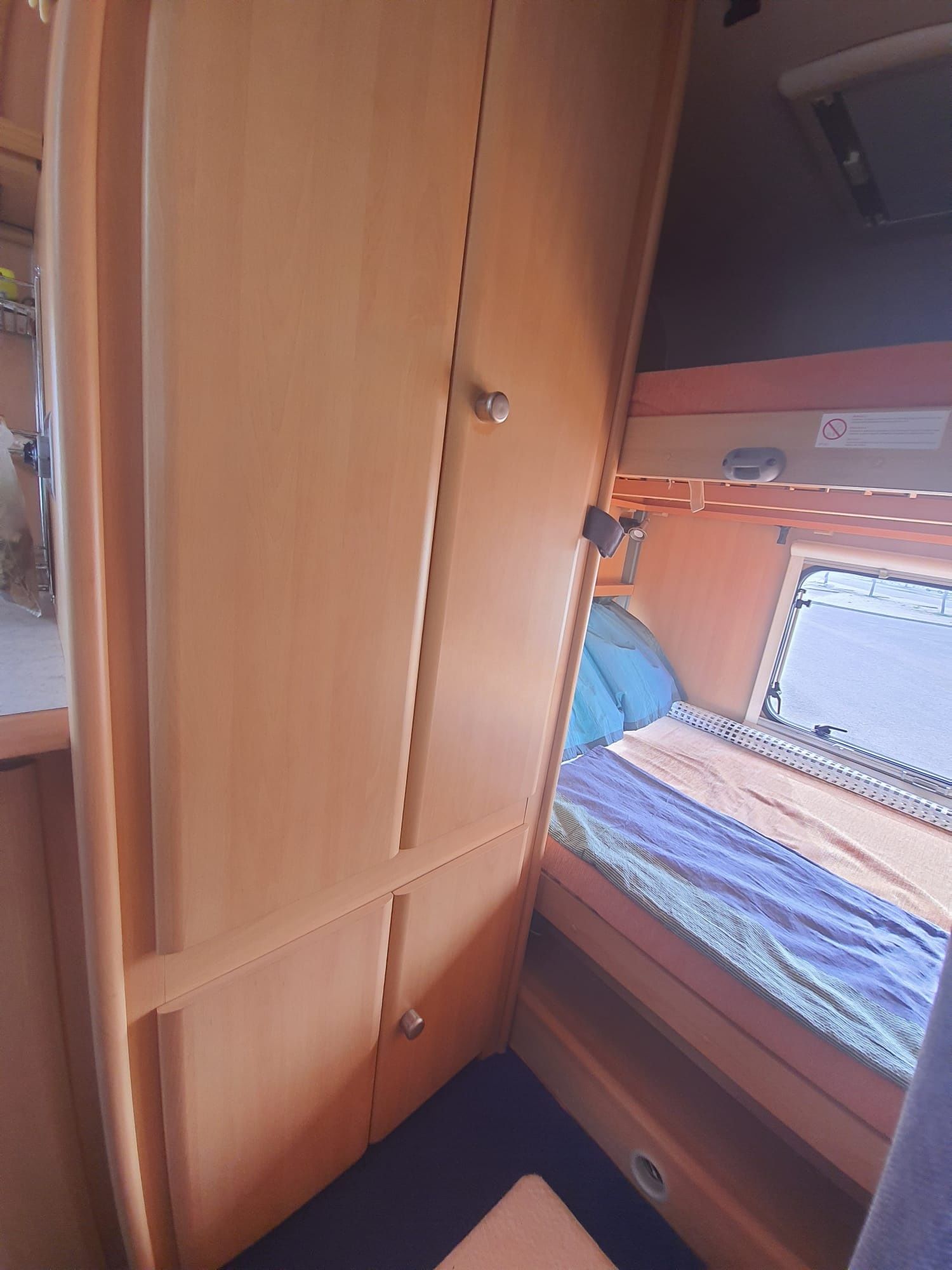 Autocaravana Dethleffs 6 lugares