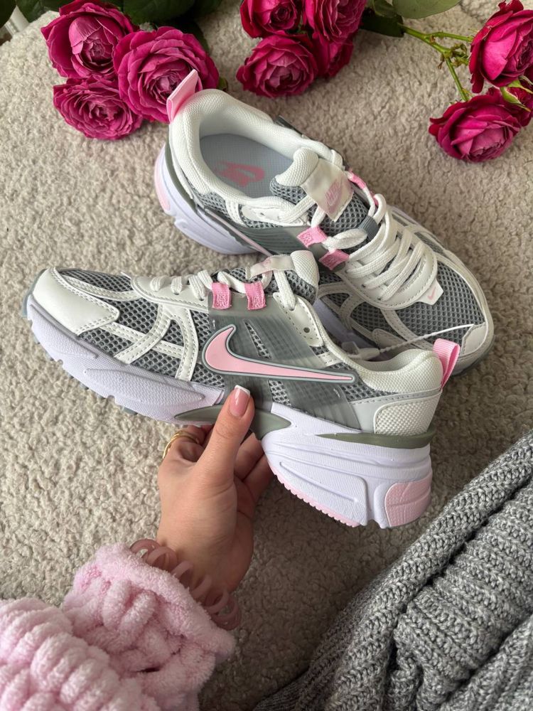 Nike V2K Runtekk White Grey Pink найк найки рантек рантеки