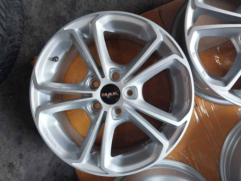 R 16 Ford   5*108   6,5 j   ET  45  dia 63,3. Ціна за 4 шт. 16000