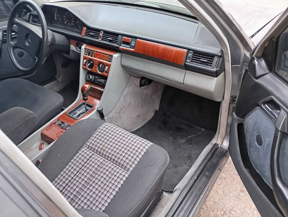 Продам мерседес 124