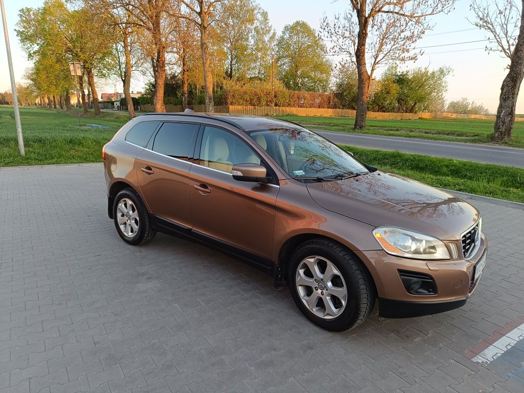 Ładne Volvo XC 60 2.4D Automat