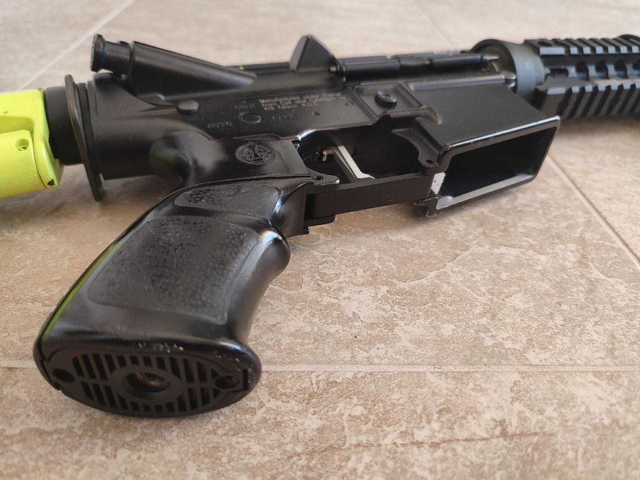 Airsoft ICS M4A1 Full Metal