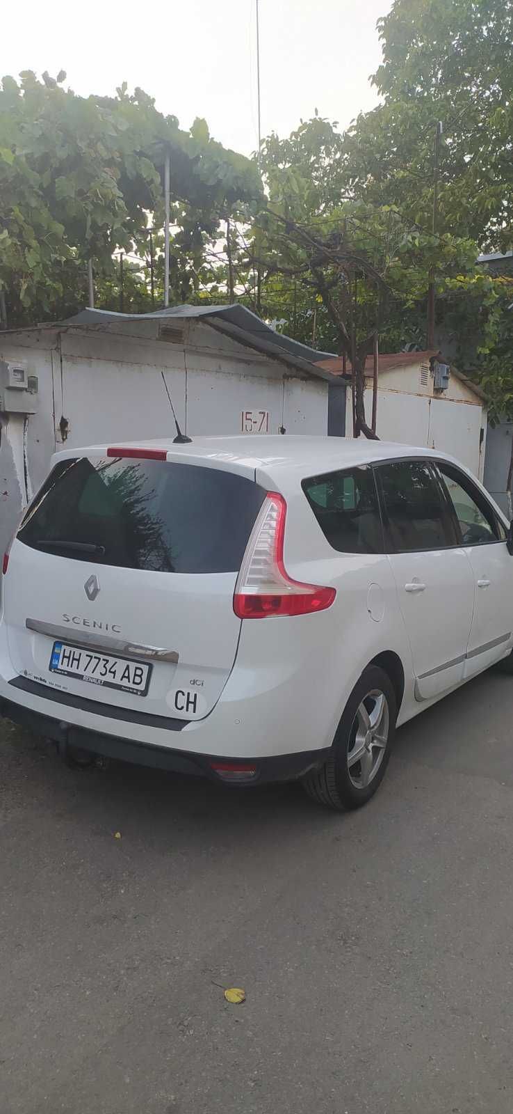 Renault Grand Scenic 1.6 disel turbo. 2012