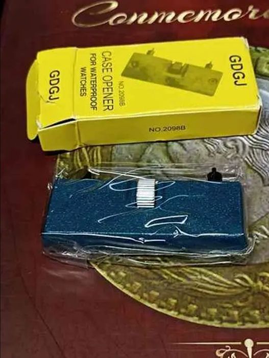 Ferramenta para abrir relógio (novo)