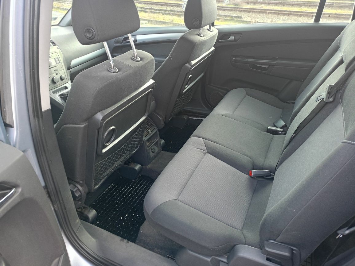 Opel Zafira 1.9 CDTI 2008 r. Ładny stan