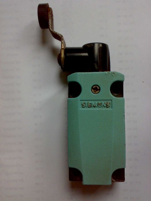 Выключатели концевые концевик SIEMENS 3SE5 112-0CA00