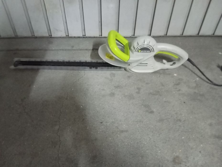 Corta arbustos semi novo