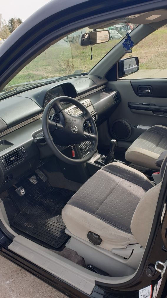 Nissan x-trail t30 2.0 benzyna/LPG,4×4,hak