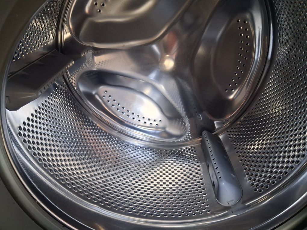 Máquina Lavar Roupa Hotpoint-Ariston NM11 825 WS 8 Kg