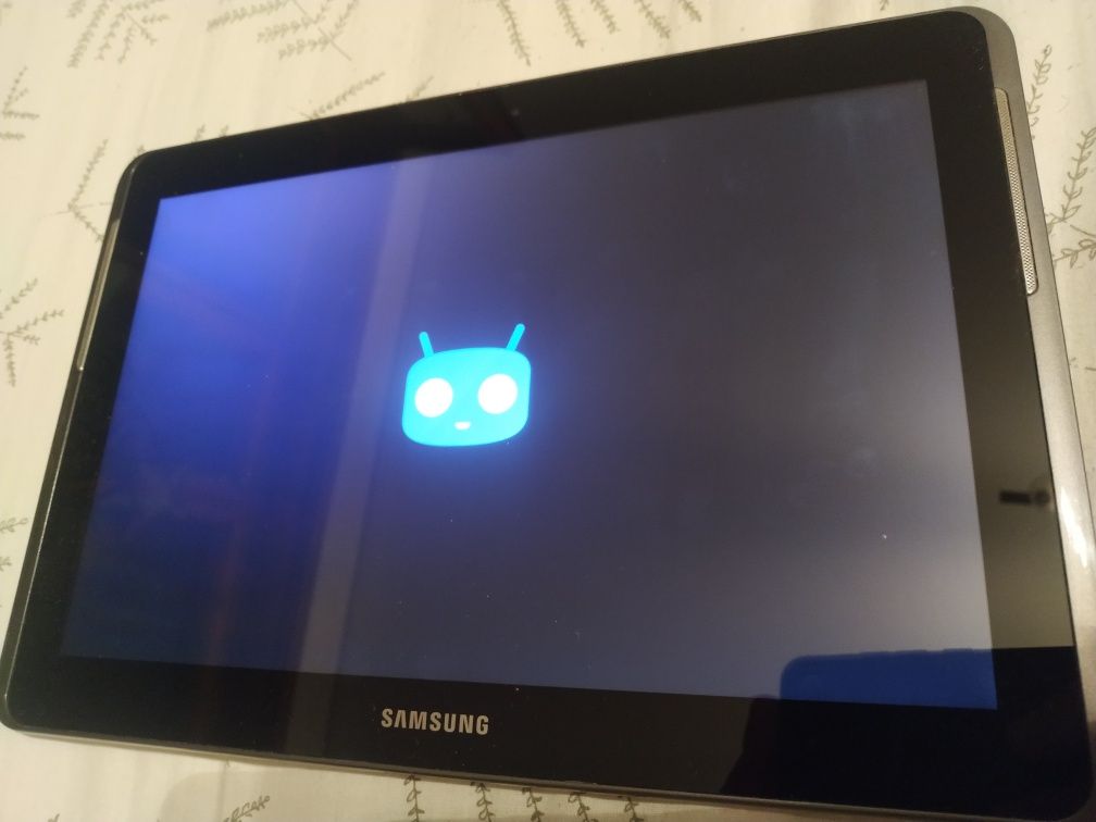 Планшет samsung tab 2 10.1