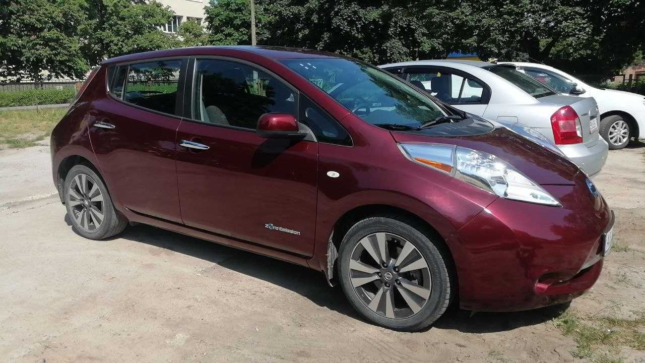 nissan leaf usa SV 2016 30 кВтч 83т.к рассрочка