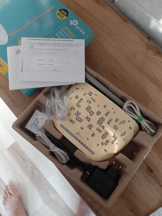 router Tp link W8961N